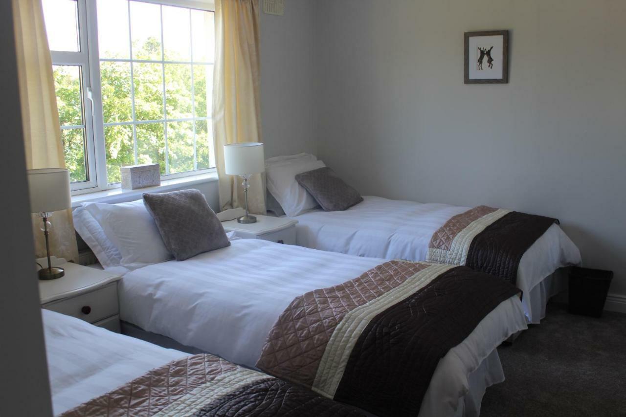 5 Mins Walk To Carrick - Sleeps 12 - Off Road Parking - Modern House Villa Ngoại thất bức ảnh
