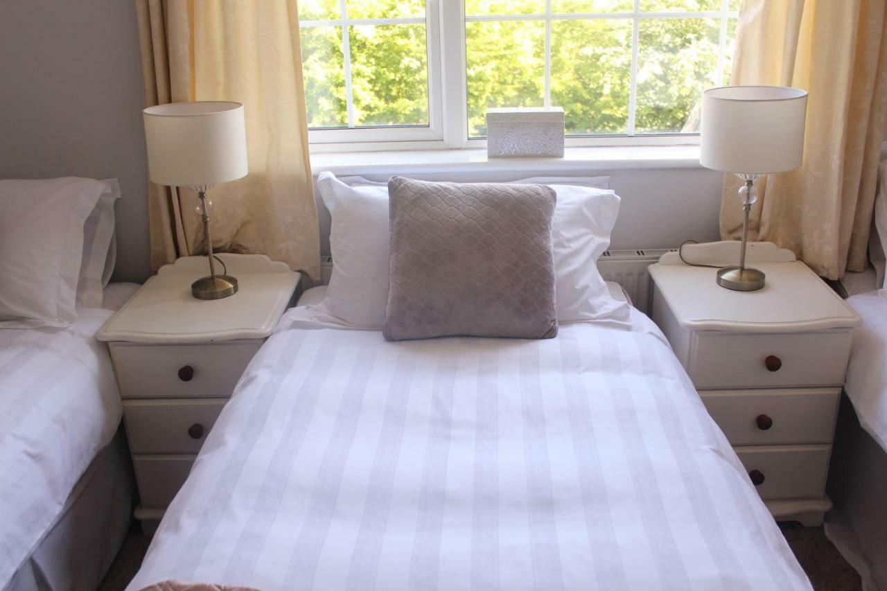5 Mins Walk To Carrick - Sleeps 12 - Off Road Parking - Modern House Villa Ngoại thất bức ảnh