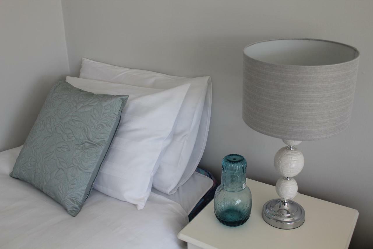 5 Mins Walk To Carrick - Sleeps 12 - Off Road Parking - Modern House Villa Ngoại thất bức ảnh