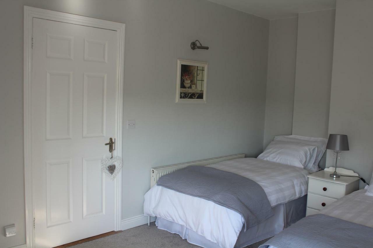 5 Mins Walk To Carrick - Sleeps 12 - Off Road Parking - Modern House Villa Ngoại thất bức ảnh